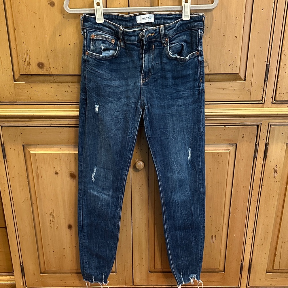 Zara Distressed Blue Jeans